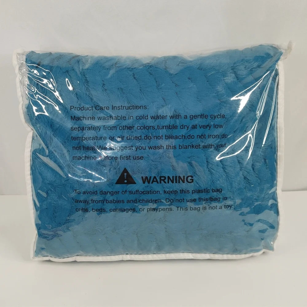 Yusoki Faux Fur Blanket Plush Throw Blue Cozy Soft Fluffy 50x63 New